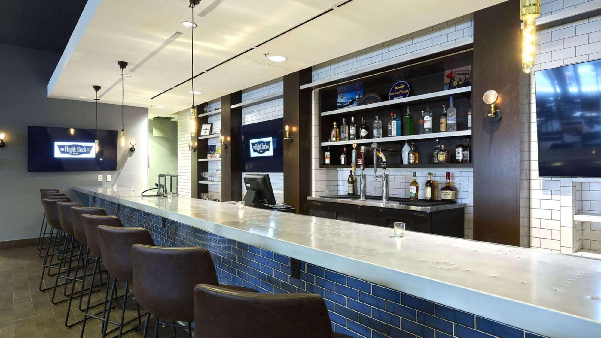 Aviator Hotel & Suites, BW Signature Collection Green Park Екстер'єр фото
